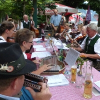 Turnermusi beim Hoisn