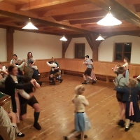 Volkstanzen im März